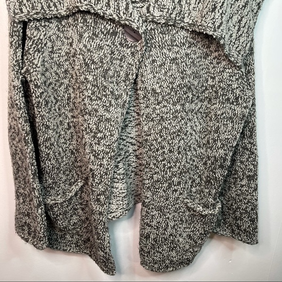 Gray Tweeds Sweater - Picture 3 of 7